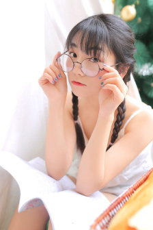迷人的保姆